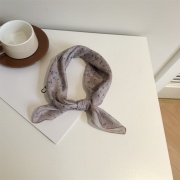 JESMARY - Khăn lụa đa năng, ứng biến nhiều phong cách